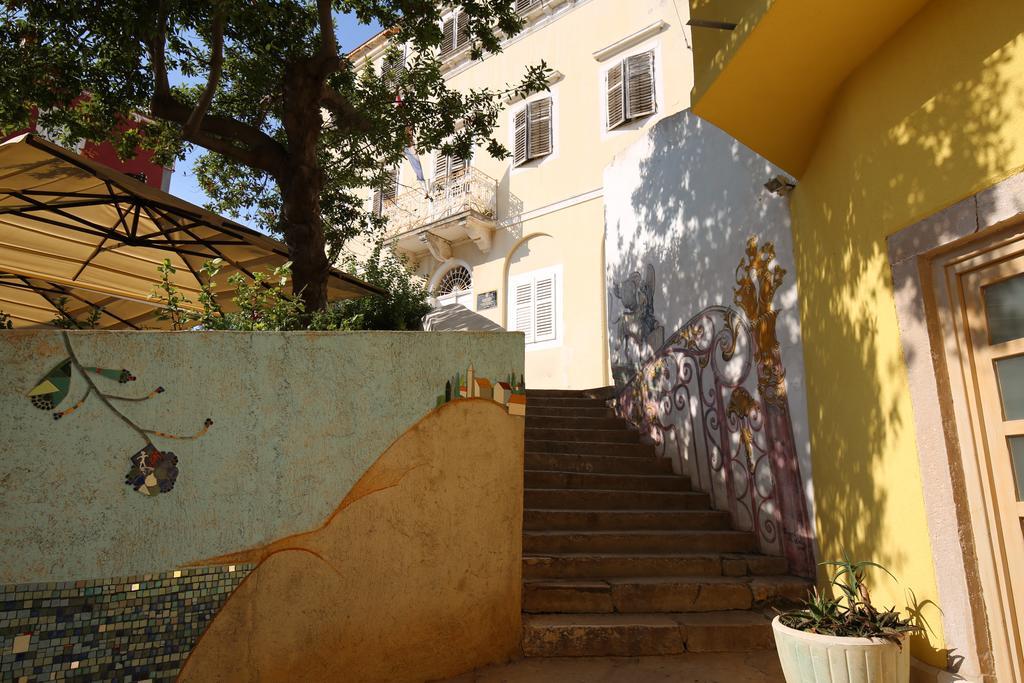 Apartments And Rooms Jospino Mali Lošinj Quarto foto