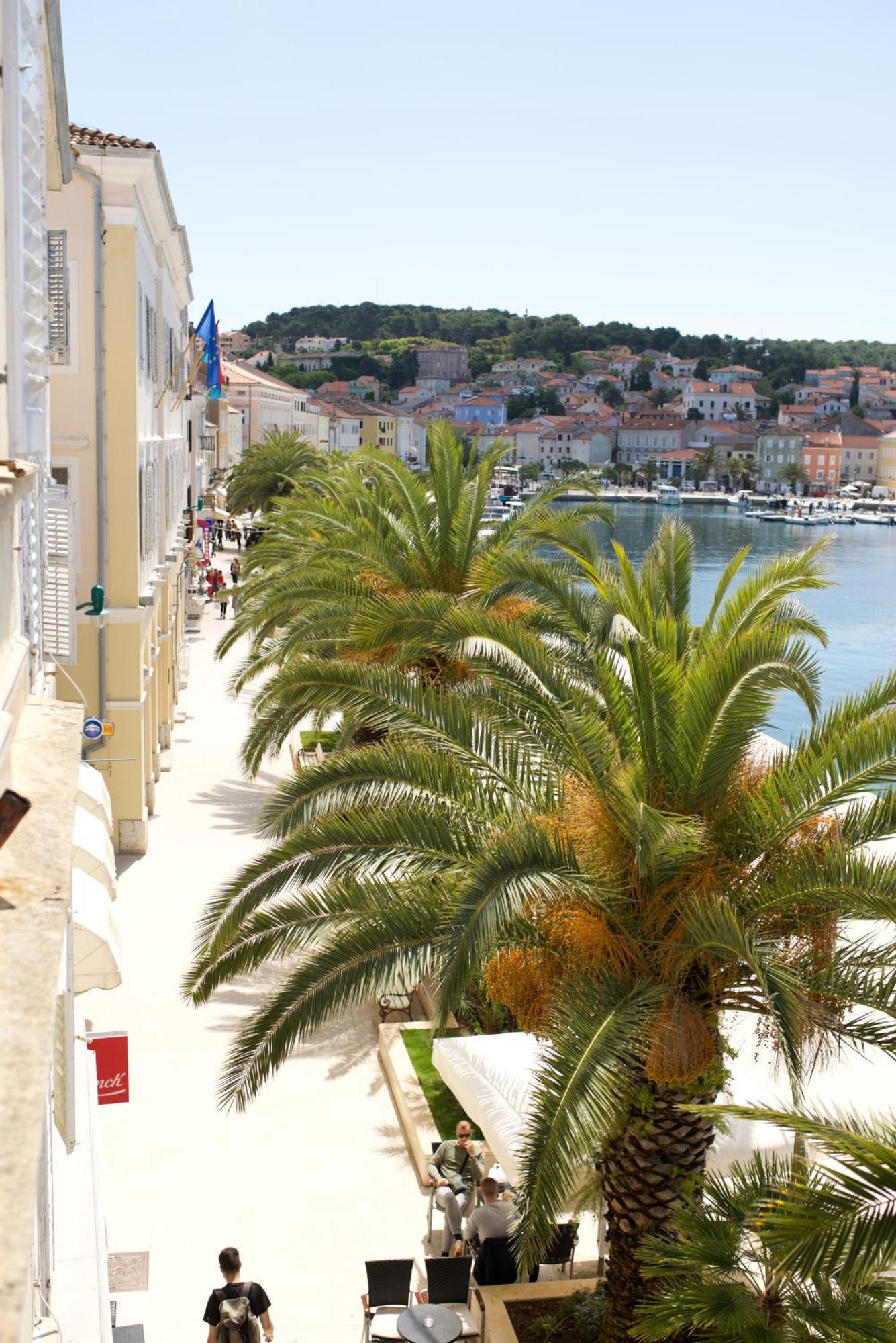 Apartments And Rooms Jospino Mali Lošinj Exterior foto